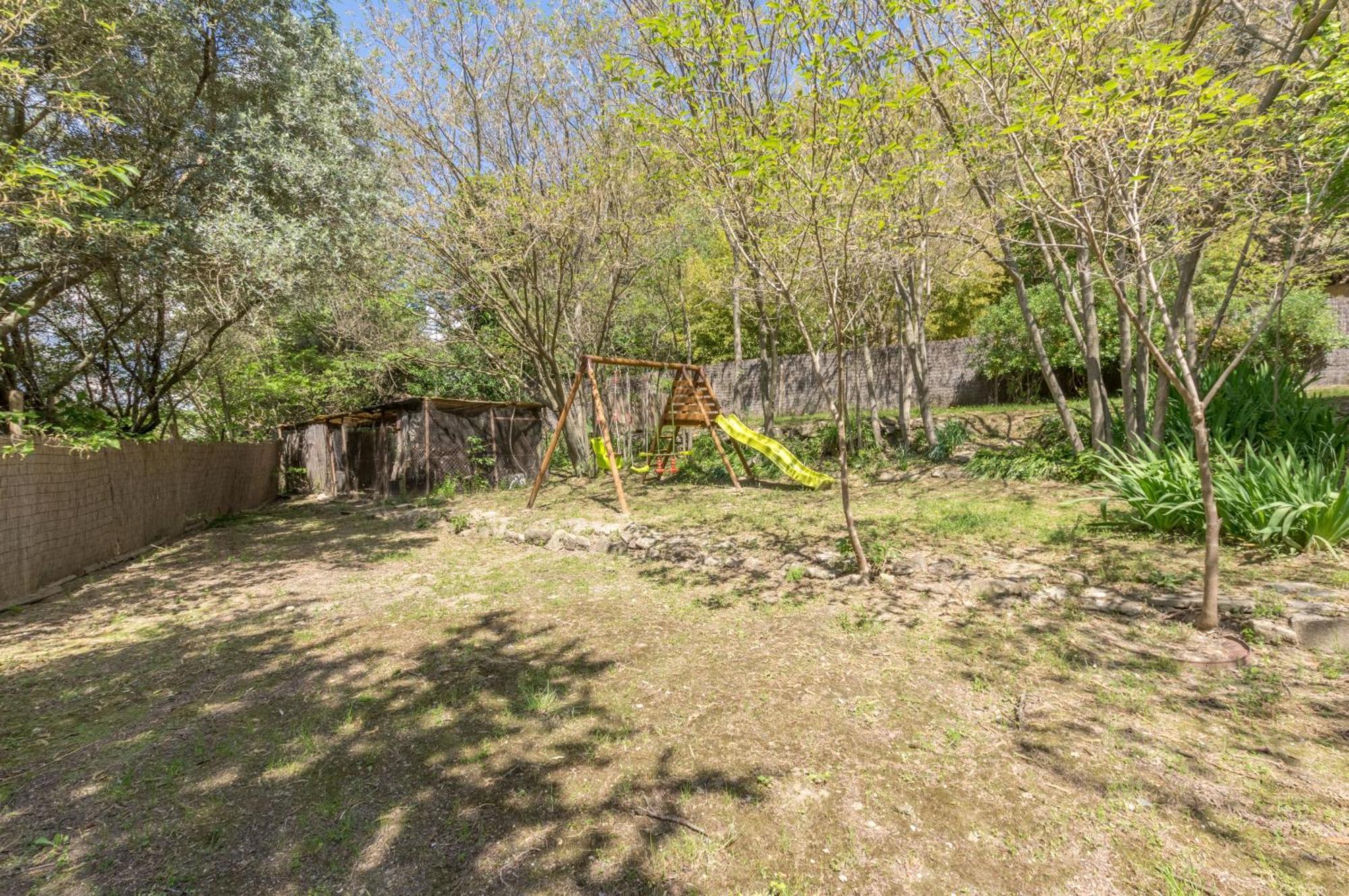 Maison Avec Piscine Location De Vacances Ferme Pedagogique Du Dolmen Le Pouget Exterior foto